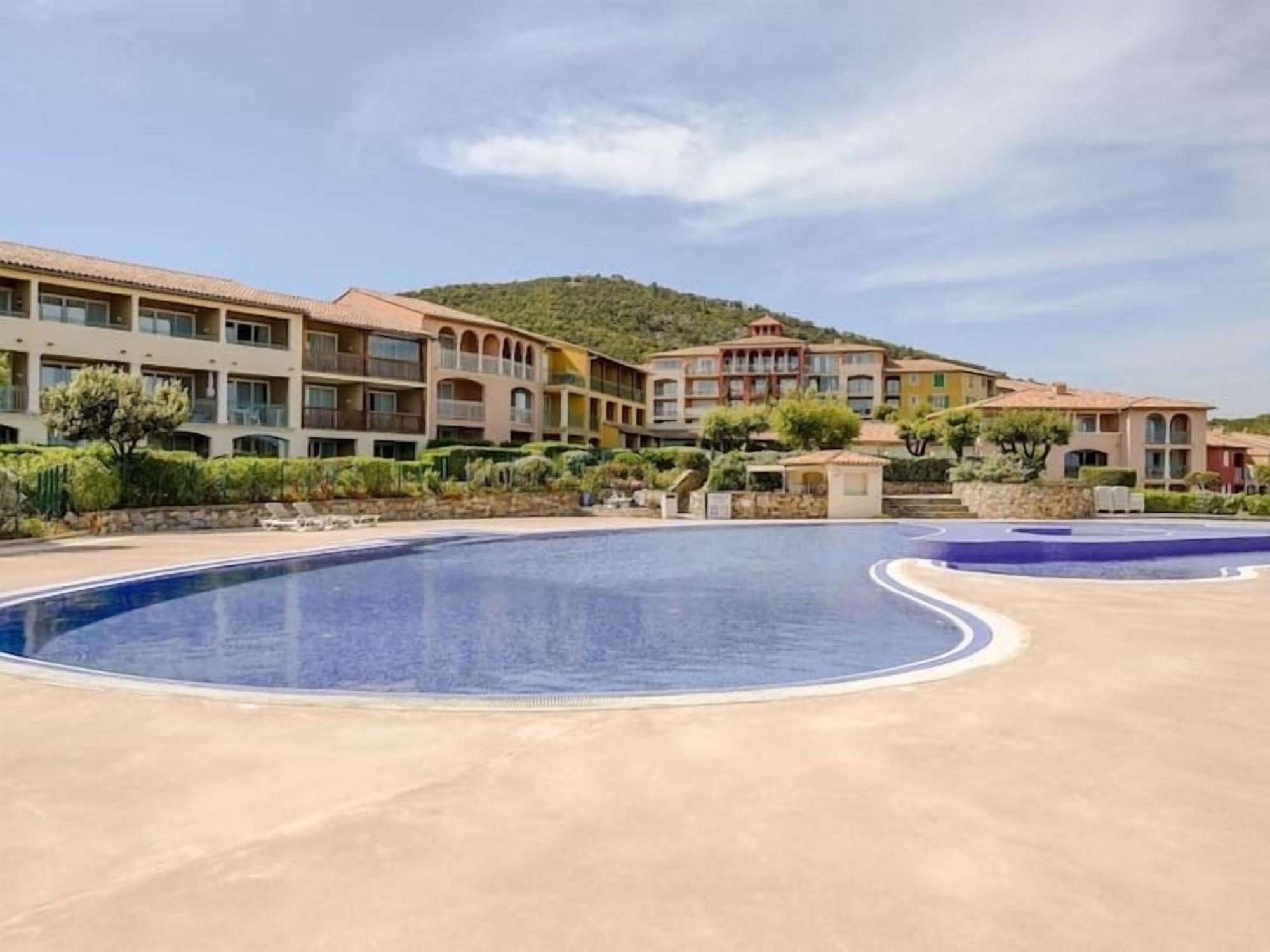 Апартаменты Blue Bay Issambres Лес-Иссамбр Экстерьер фото
